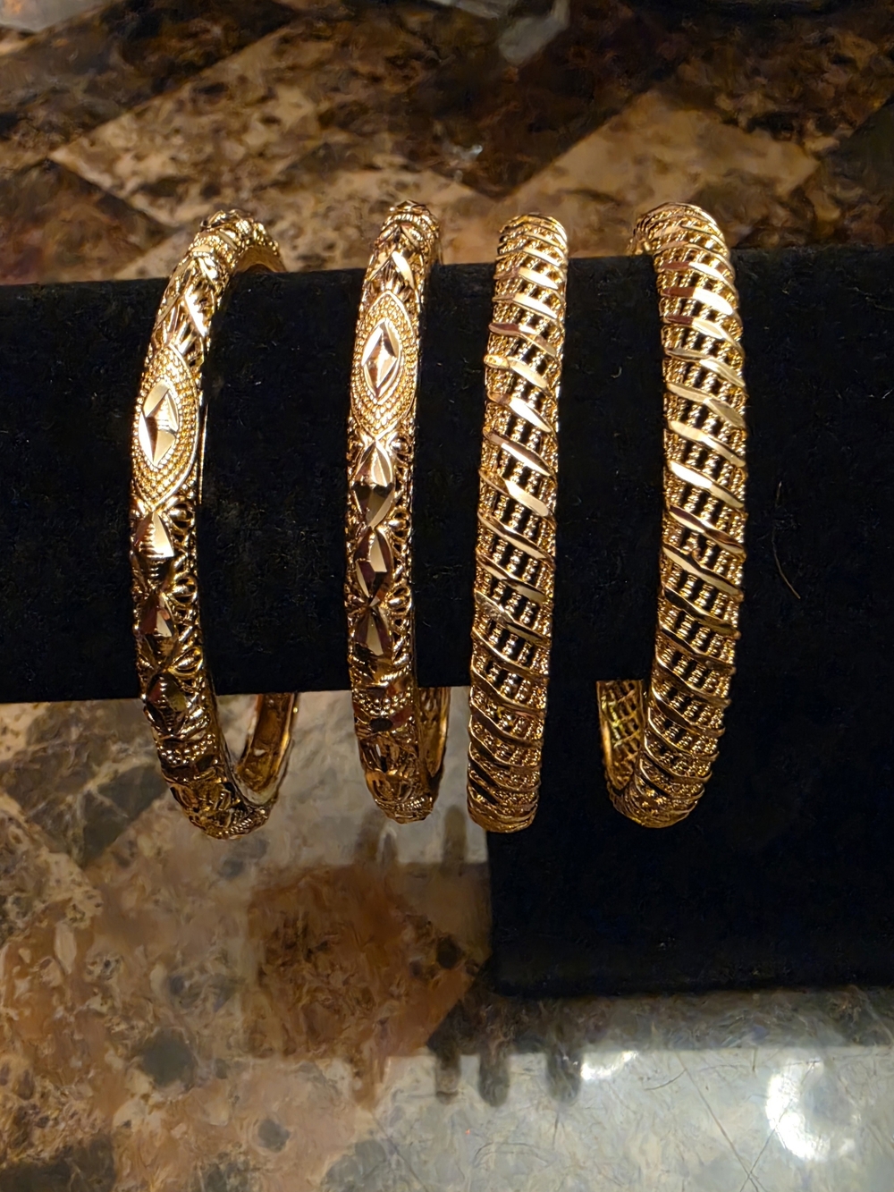 Gold Textured Women’s Bangle Bracelet Set